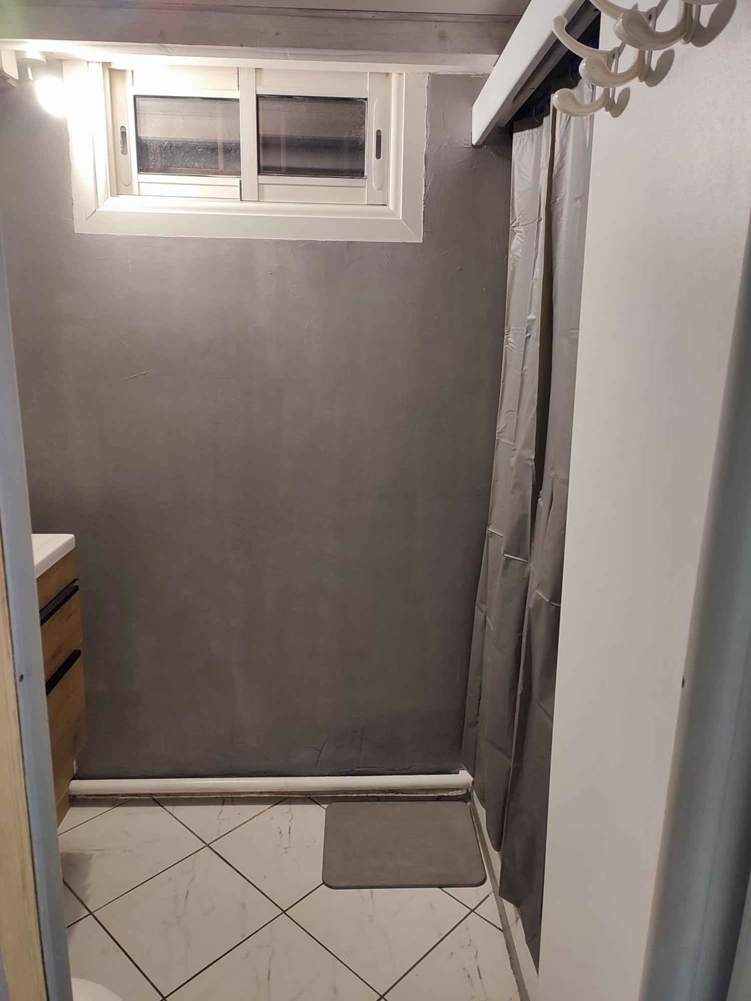 Studio Mezzanine 乐巴凯尔斯 外观 照片